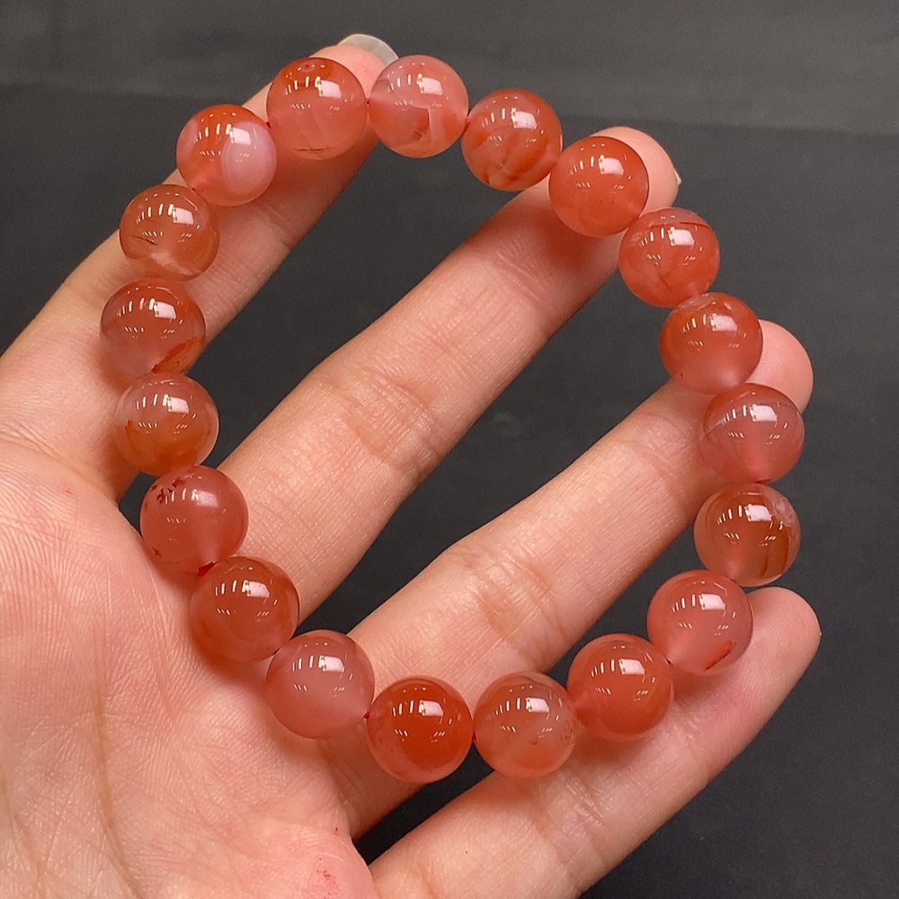 C13490347 South Red Agate Bracelet, Approx. 36.7g, Size 11.2mm
