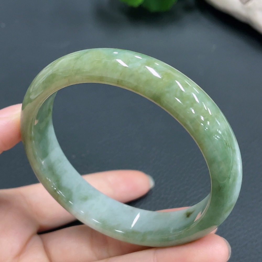 F22482090 Jadeite Bangle Size 57.8mm Total Weight 55.258g