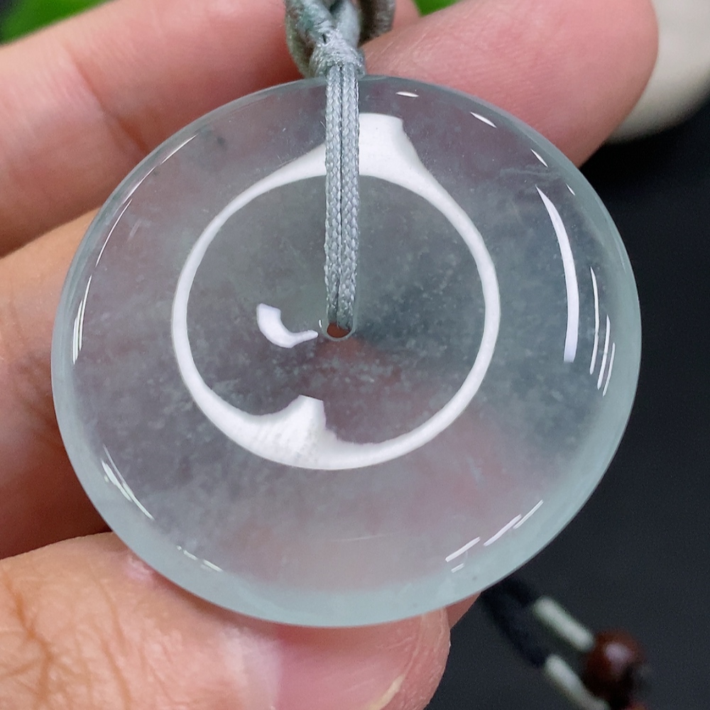 F33882433 Jadeite Safety Buckle, total weight including rope approx. 14.5g