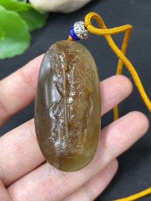 H42957897 和田玉挂件    关公    货品总重约（含绳）41.4g