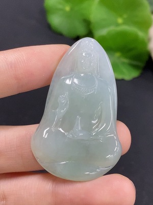 F46548827 翡翠观音挂件 货品总重约12.11g