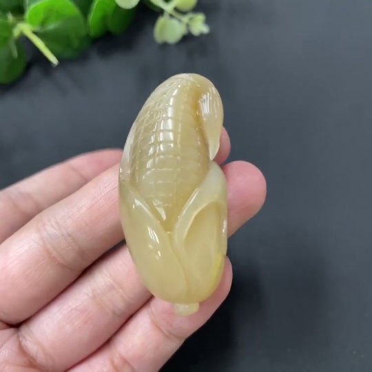 H10029625 Hetian Jade Corn Pendant, Total Weight 24.2g