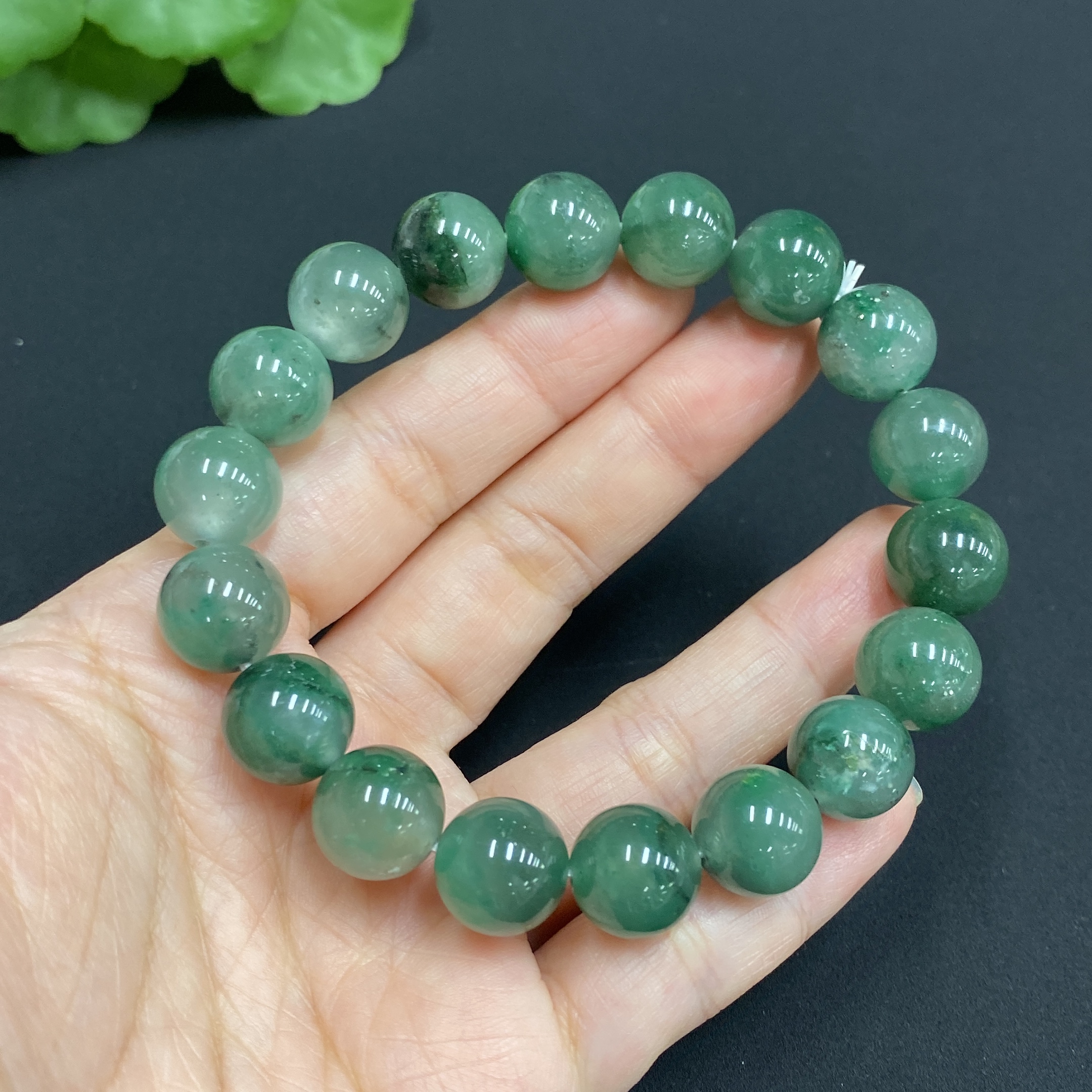 H34970747 African Emerald (Dulong Jade)