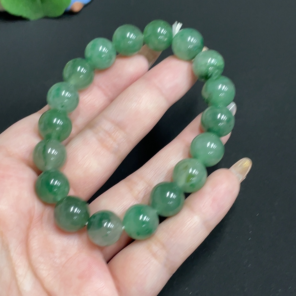 H32738393 African Emerald (Dulong Jade)