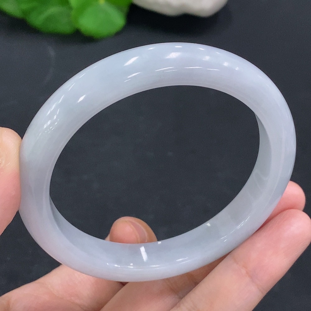 F24812785 Jadeite Round Bangle Size 58.8 Total Weight Approx. 53.8g
