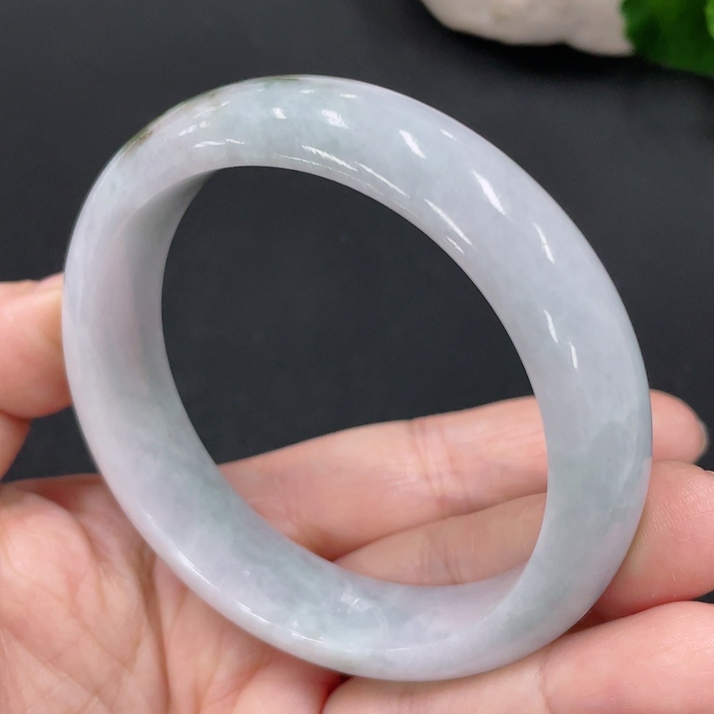 F27152478 Jadeite Round Bangle, 57.5 Inner Diameter, Approx. 64.5g Total Weight