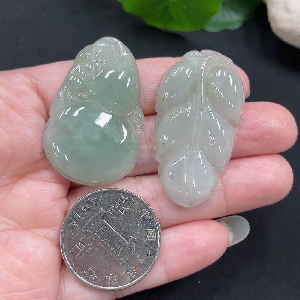 F29361858 Emerald Pendants Bulk Sale