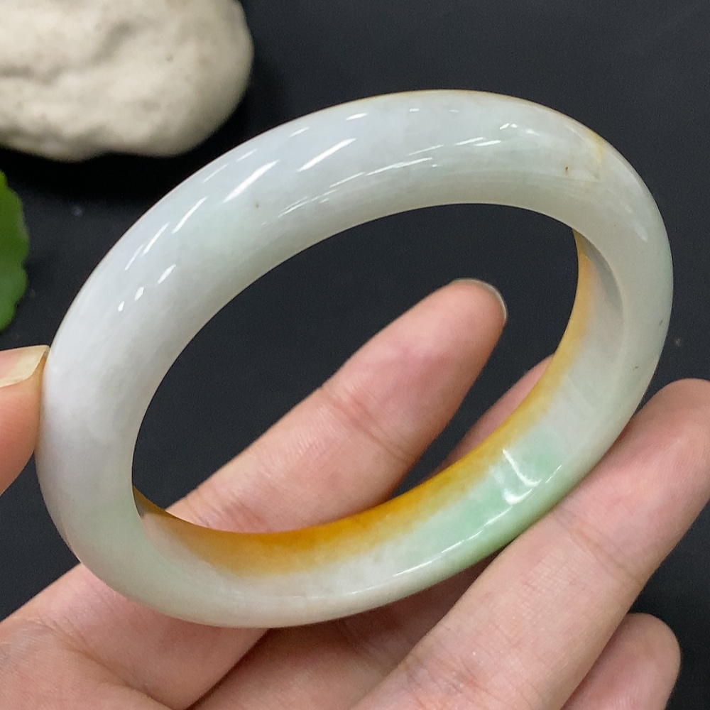 F28290911 Jadeite Round Bangle Size 54.8 Total Weight Approx. 50.07g Color Origin Undetermined