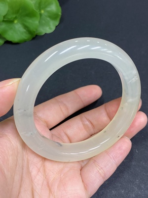 H33939977 Xiuyu (Serpentine Jade) Regular Round Bracelet Size 55.6 Approx. 48g