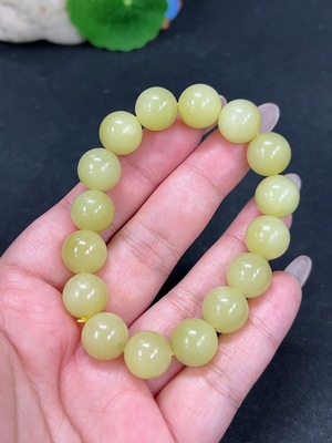 H41946266 和田玉手串 卡12mm左右 货品总重约43.7g