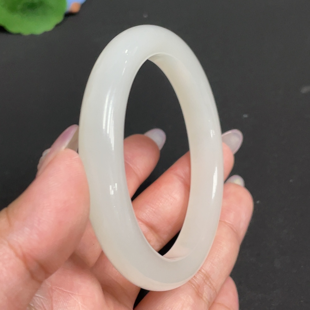 H33930507 Hetian Jade Round Bangle Size 57.6 Total Weight Approx. 47.3g