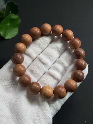 W41947744 山檀木山檀手串 货品总重约12g 卡12mm左右