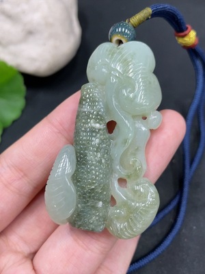 H31636539 Hetian Jade Pendant Ruyi
