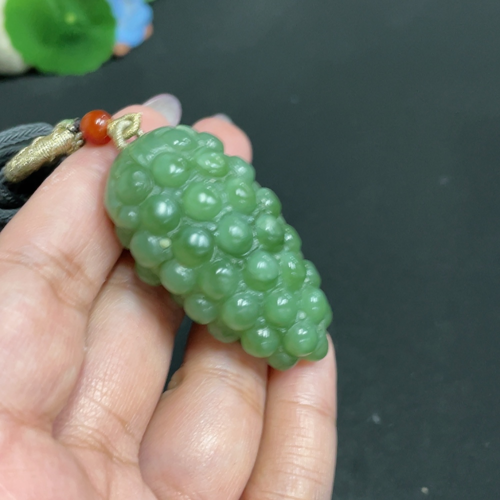 H33863021 Hetian Jade Pendant, Many Children Many Blessings