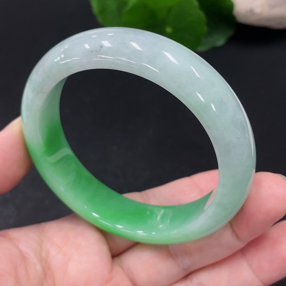 F31675154 Jadeite Circle Bracelet, Size 54.5, Total Weight Approx. 62.3g