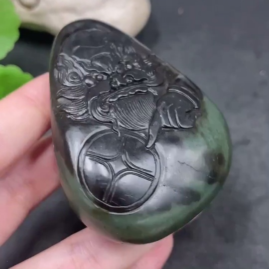 H33924675 Hetian Jade Handheld Carving - Zhong Kui - Undetermined Skin Color Origin - Total Weight Approx. 180.3g