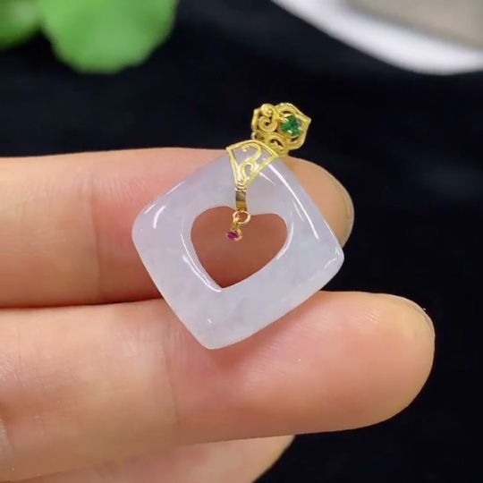 F33835425 Jadeite Pendant, 18k, Total Weight Approx. 2.14g