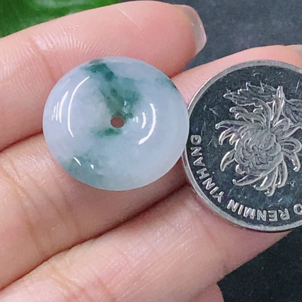 F34042609 Jadeite Pendant Peace Knot Total Weight Approximately 3g