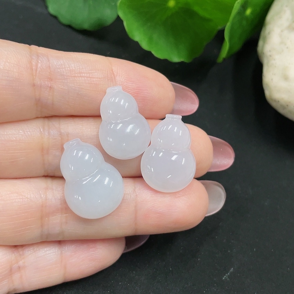F34982979 Jadeite Gourd Inlaid Pieces Sell as a Lot
