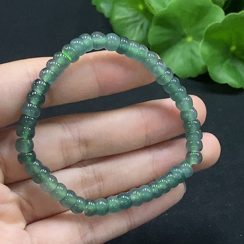 F35133311 Jadeite bracelet, total weight about 11.7g, size about 5.8mm