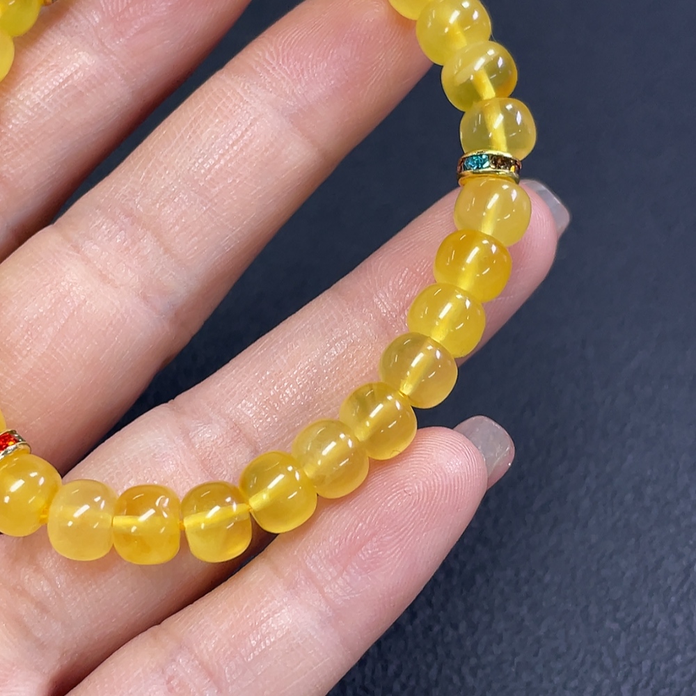 C27098492 Amber Beeswax Bracelet Total Weight Approx. 6.13g Size 6.9mm Non-Gold