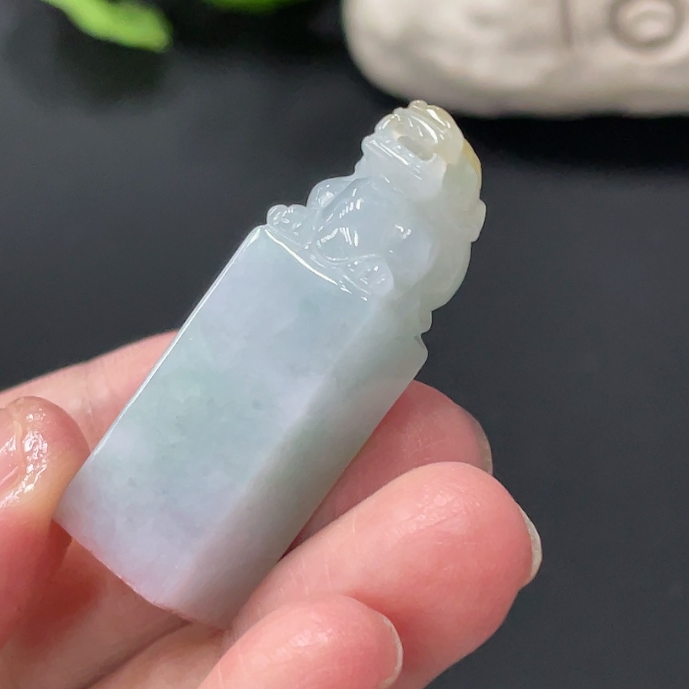 F30493739 Jadeite Pi Xiu Seal Total Weight Approx. 16.4g Color Origin Undetermined