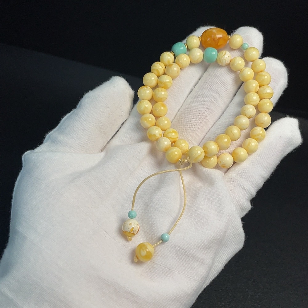 C33921549 Amber Beeswax Pendant with Non-Natural/Non-Gold Accent Stones, Total Weight Approx.11.3g, Size ~7.1mm