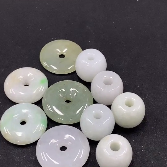 F33946519 Jadeite Peace Buckle Sell as a Lot