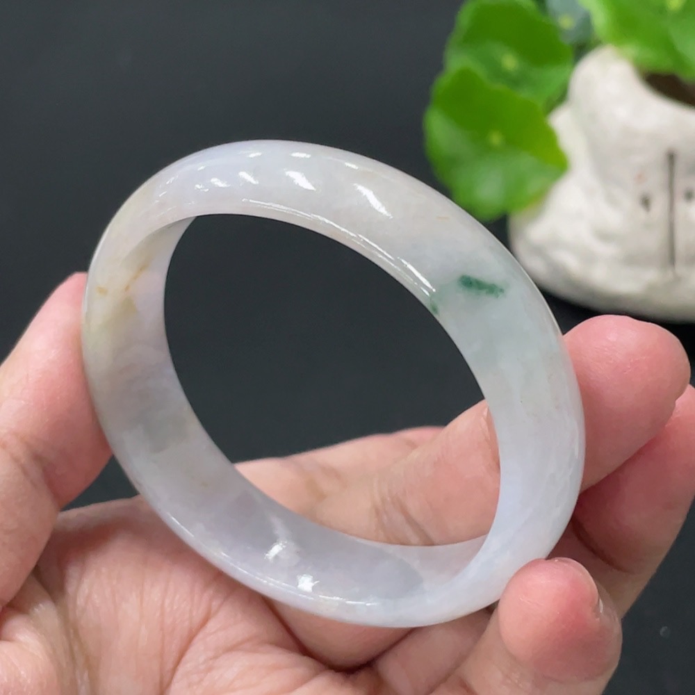 F35108816 Jadeite Concubine Bracelet Size 51.8/45.2mm Total Weight Approx. 33.74g