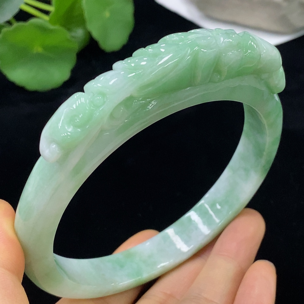 F34949143 Jadeite Round Bangle Total Weight about 104.15g Size 74.5