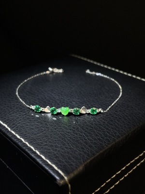 C31576276 Emerald Bracelet Set in 18k Gold, Total Weight Approx. 1.75g, Clarity Enhanced, Accented with Diamonds and Jadeite