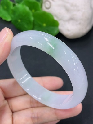F41934477 翡翠正圈手镯 圈口54mm 货品总约重47.25g