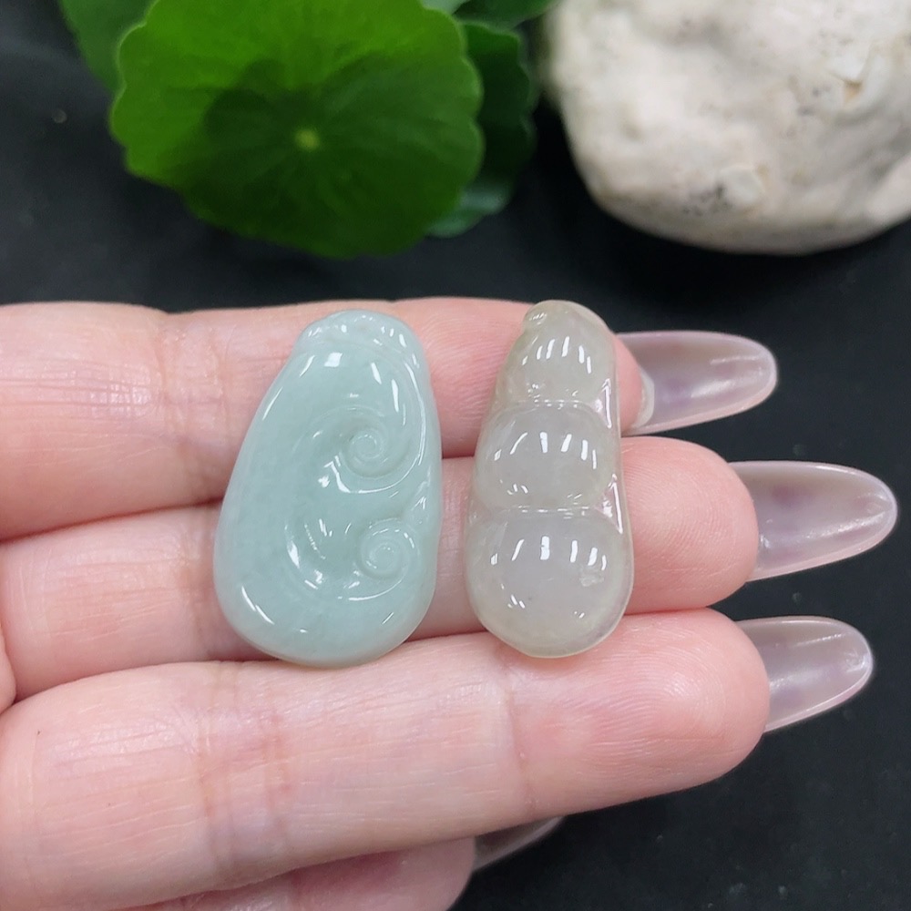 F35082652 Jadeite Fudo/Ruyi Pendant