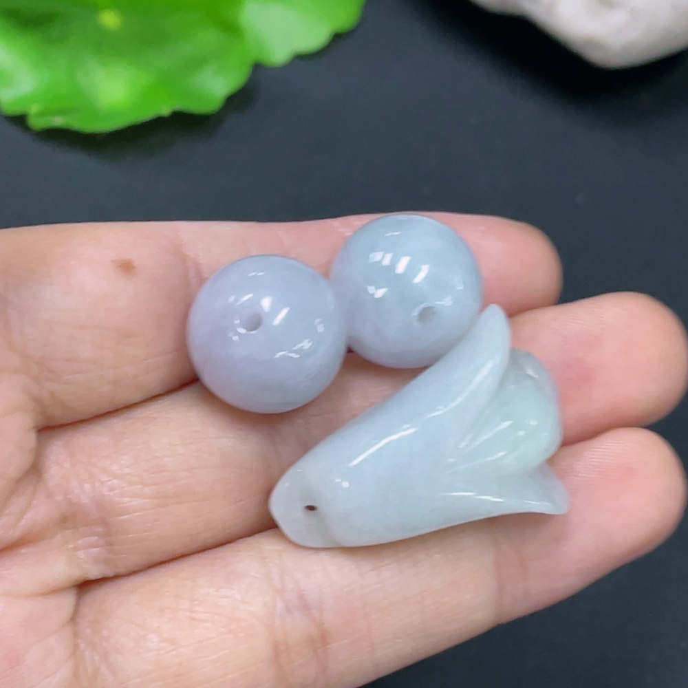 F31674219 Jadeite Pendant Sell as a Lot