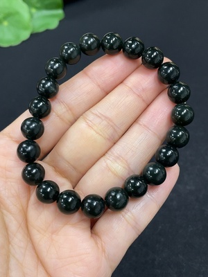 H46558473 和田玉手串    卡7.8mm左右     货品总重约18.5g