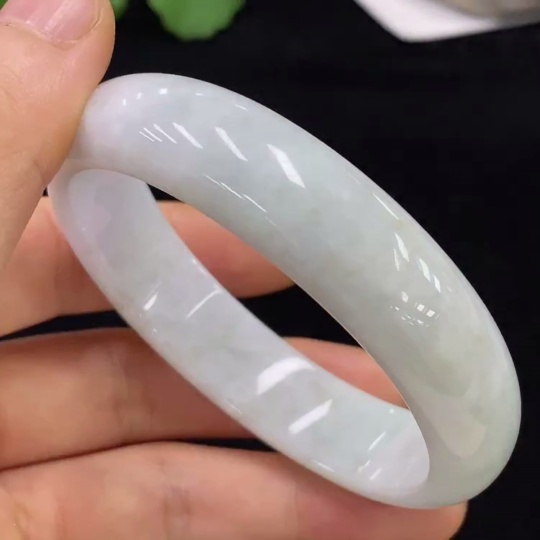 F33912252 Jadeite Imperial Concave Bangle 56.1/49.4 Size Total Weight Approx. 54.15g