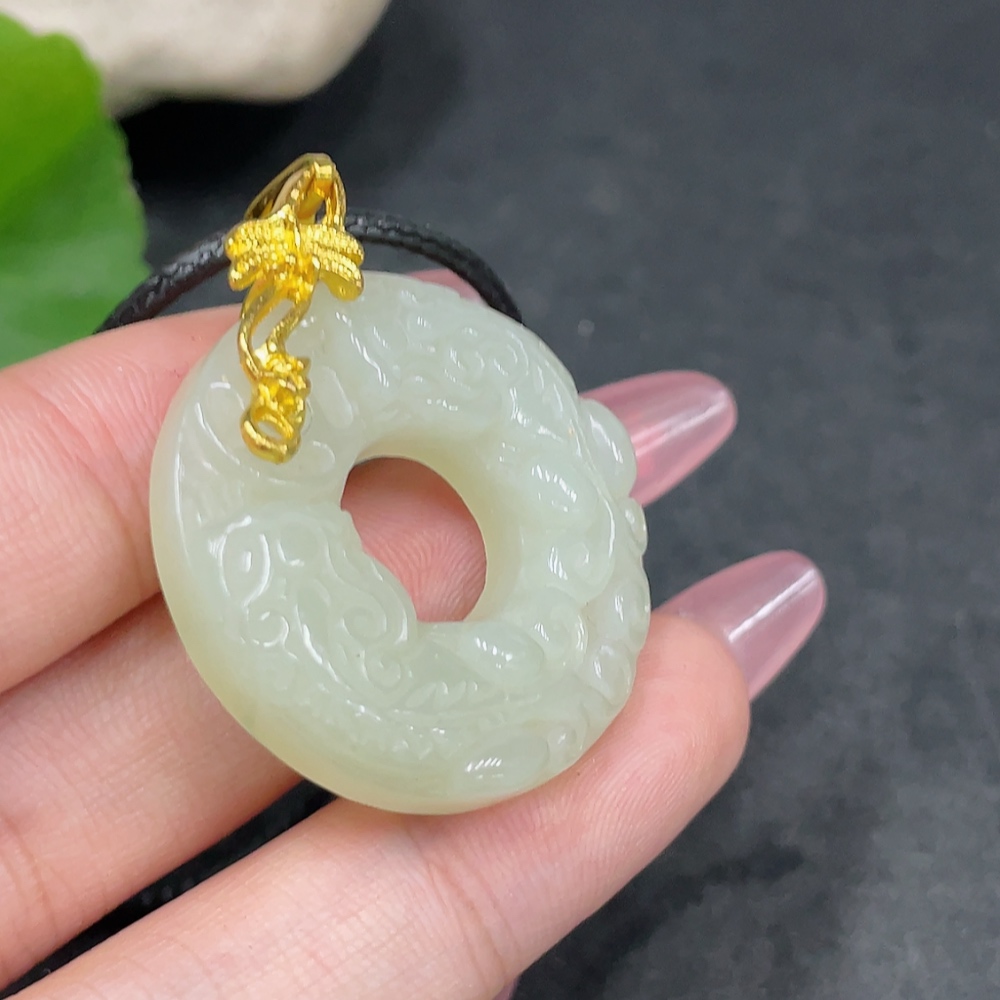 H33924426 Hetian Jade Pendant - Auspicious Beast Ring, Non-Gold Inlaid, Total Weight (Including Rope): Approx. 12.2g
