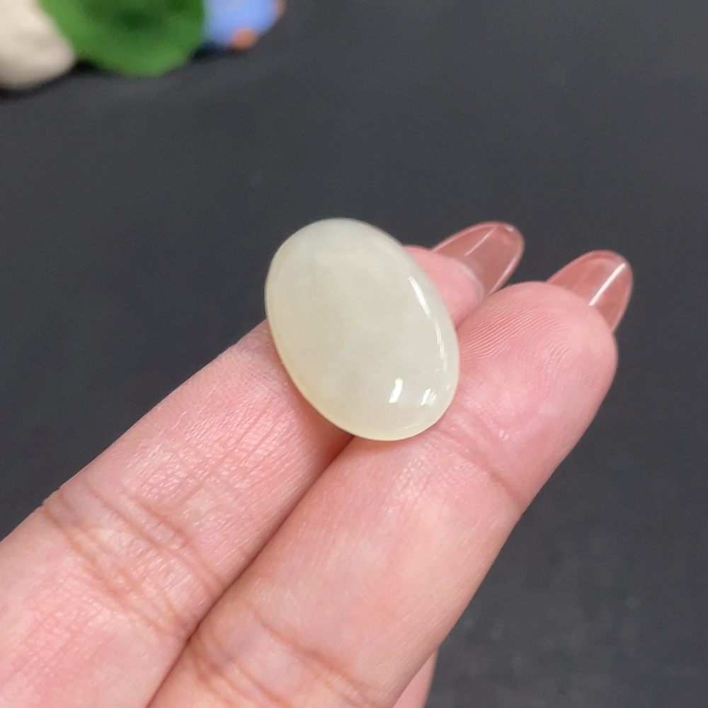 H34011439 Hetian Jade cabochon, total weight approx. 3.2g
