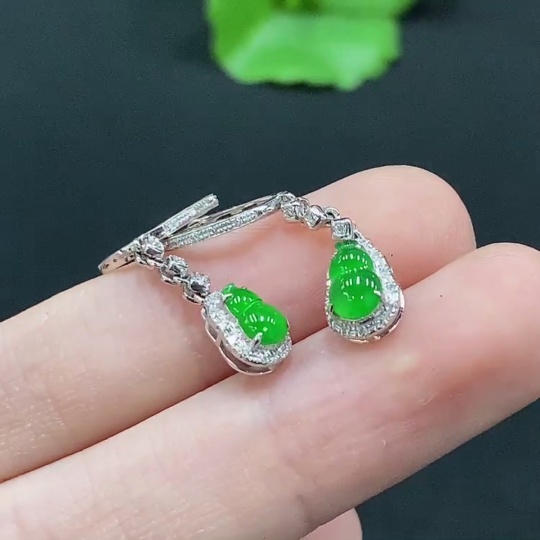 F31630265 Jadeite Earrings with 18K Gold and Diamond Accents, Total Weight Approx. 1.9g
