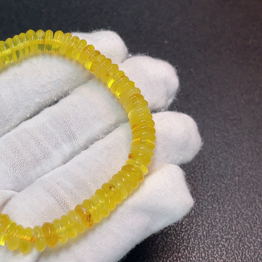 C32744146 Amber Beeswax Bracelet, Total Weight Approx. 6.8g, Size About 7.1mm