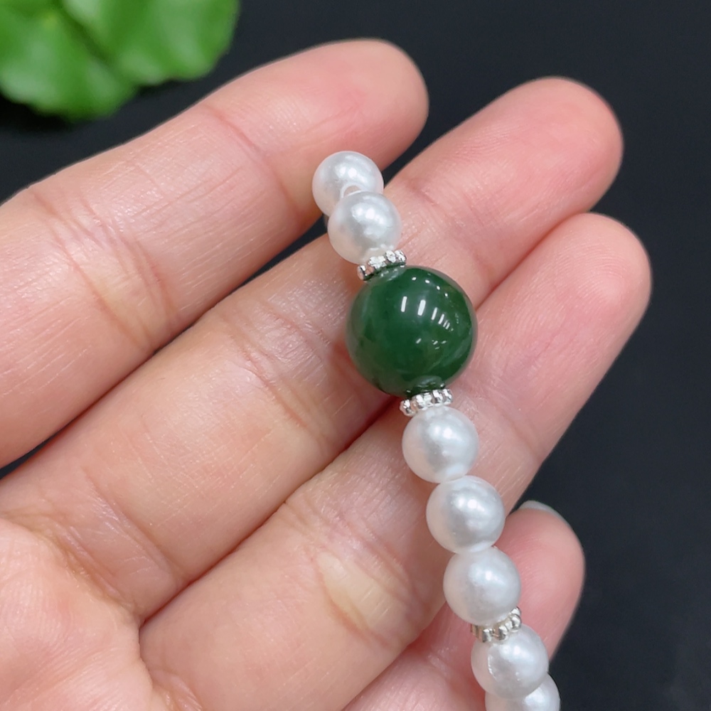 H34073744 African Emerald (Dulong Jade)
