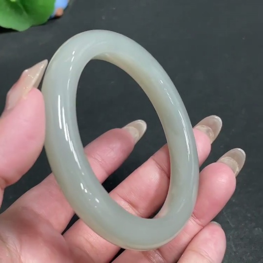 H30550949 Hetian Jade Round Bracelet Size 57.8 Total Weight Approx. 52.9g