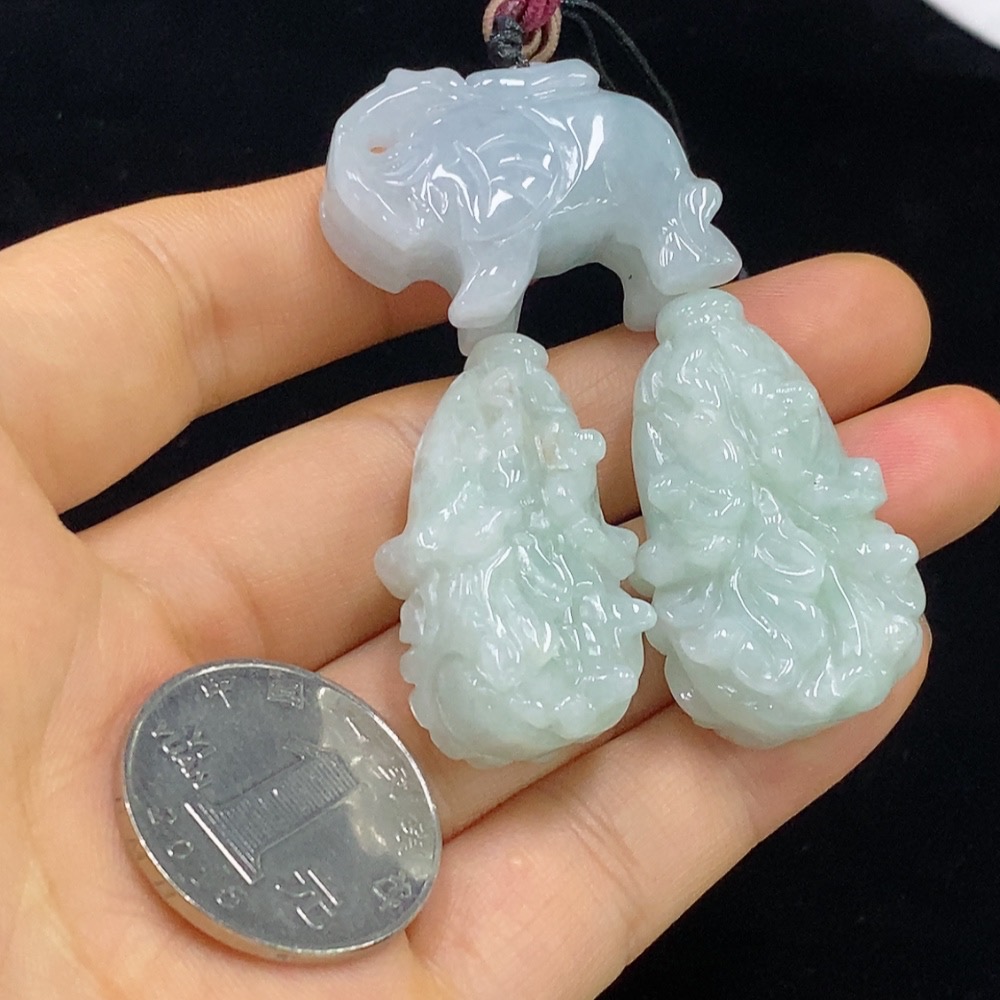 F34948625 Jadeite Pendant Sell as a Lot