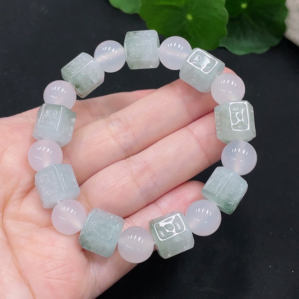 F28288351 Jadeite bracelet  Total weight approx. 40g (with non-A grade beads)