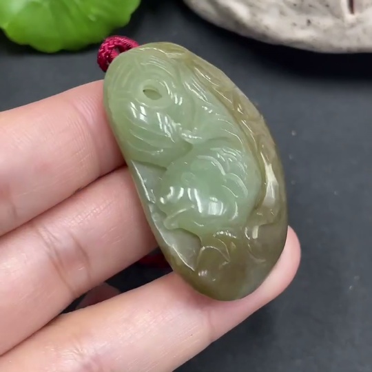 H15625105 Hetian Jade Pendant 'Abundance Year After Year' with cord, total weight 26.58g