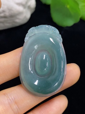 F46517417 翡翠挂件      福贝    货品总重约8.6g