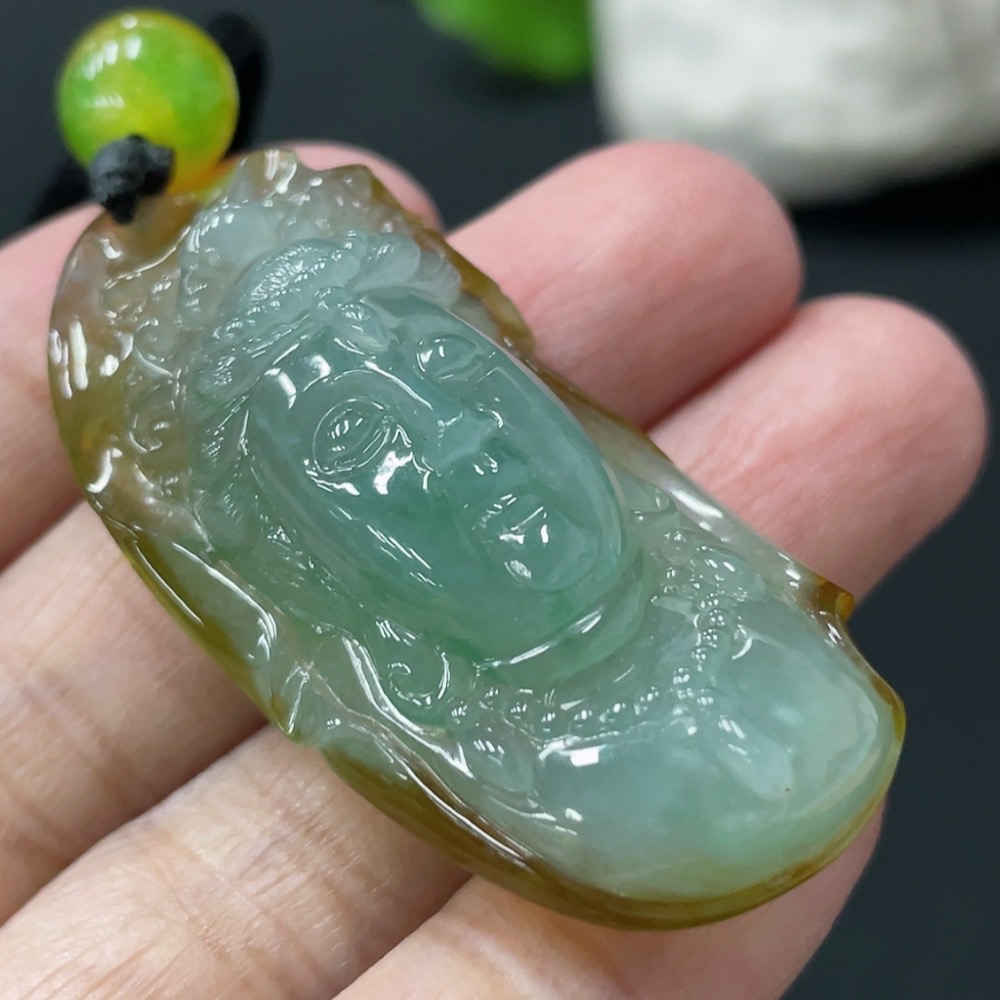 F29386644 Jadeite Guanyin Pendant, Total Weight Approx. 20g, Color Origin Undetermined, Beads Non-Grade A