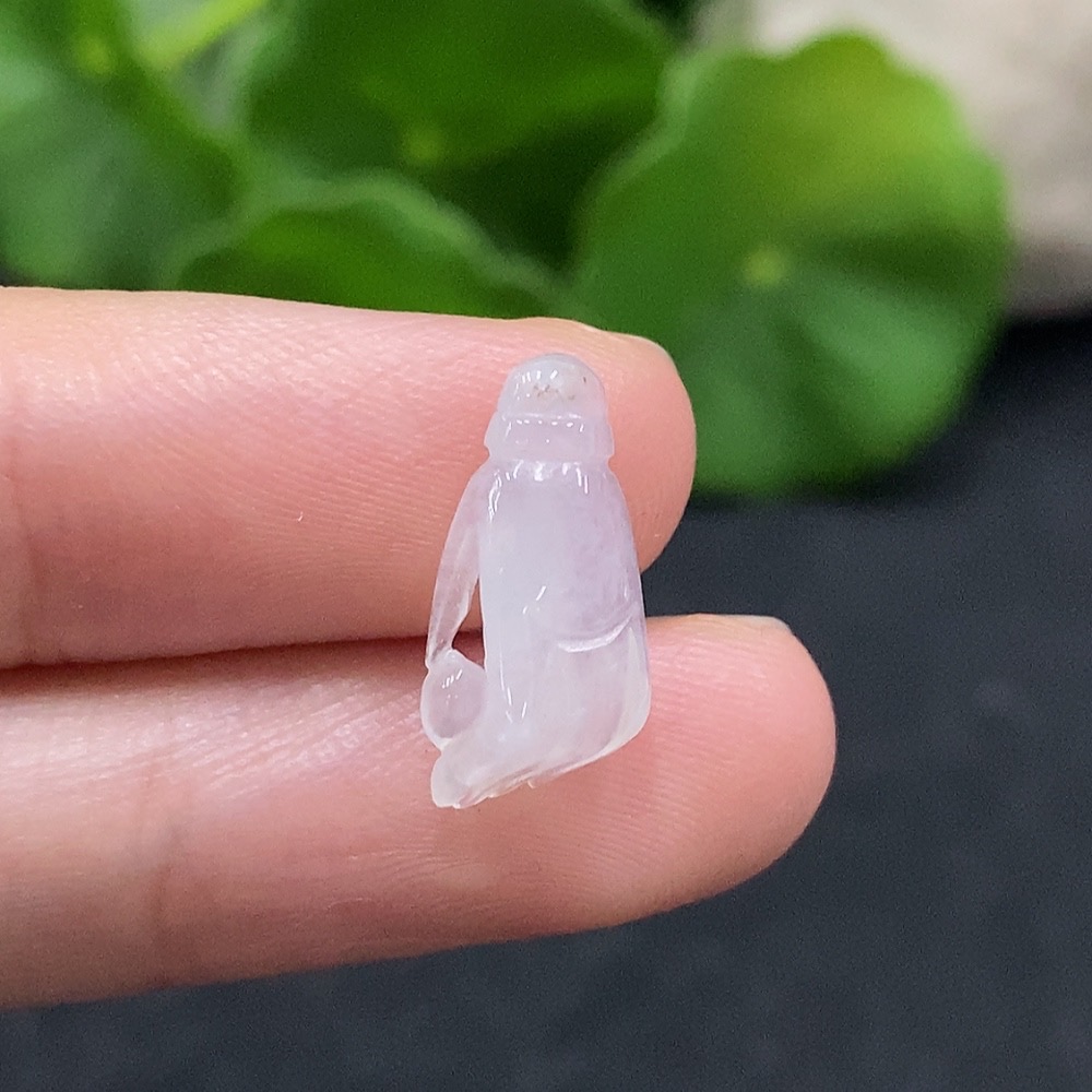 F34057355 Jadeite Palm-sized Pearl Pendant