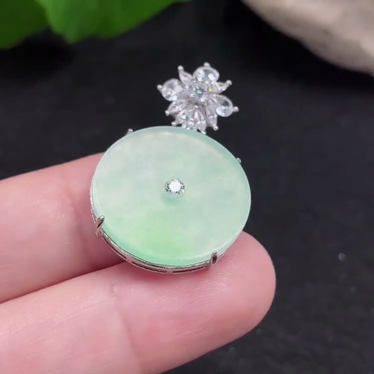 F33827004 Jadeite Inlaid Pendant Non-Gold Inlaid Total Weight Approx. 3.46g