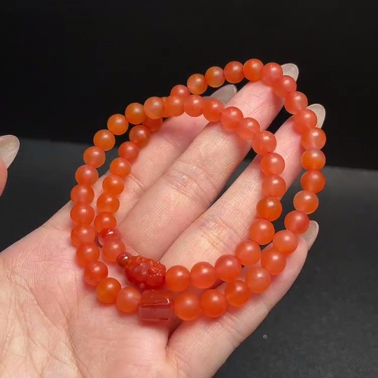C34041494 Red Agate Beaded Necklace with Visible Organic Matter, Total Weight Approx. 24.87g, Bead Size 6.5mm